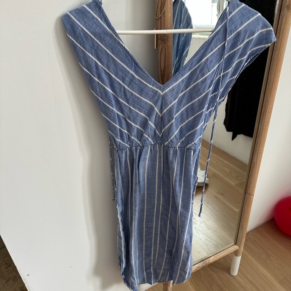 Universal thread dress - Picture 3 of 3